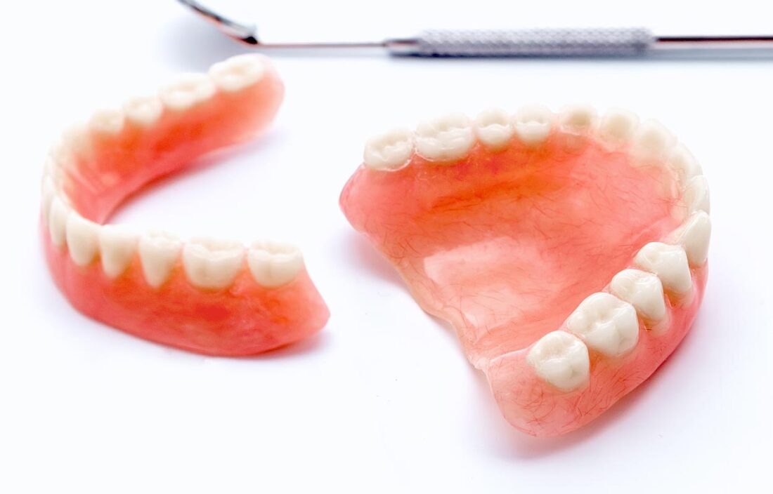 Išimami dantų protezai